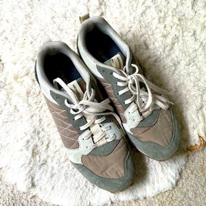 Merrell sneakers size women’s 8.5